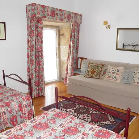 Casa De Vilarinho De S. Romao Gasthof Sabrosa