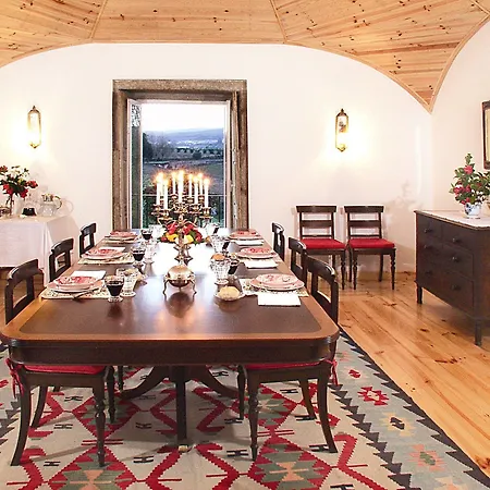 Casa De Vilarinho De S. Romao Casa de hóspedes