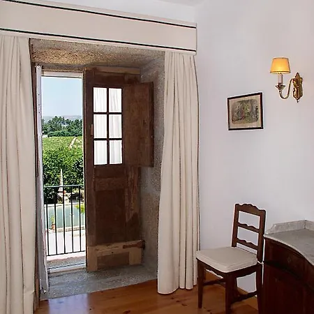 Casa De Vilarinho De S. Romao Guest house
