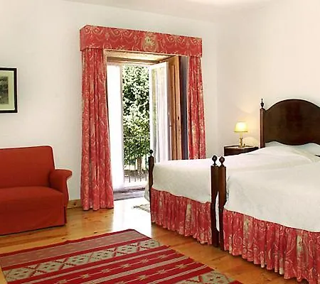 Casa De Vilarinho De S. Romao Guest house