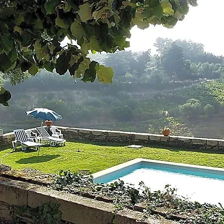 Casa De Vilarinho De S. Romao 3*