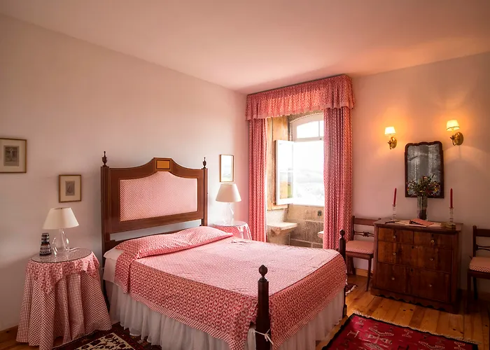 Casa De Vilarinho De S. Romao 3*