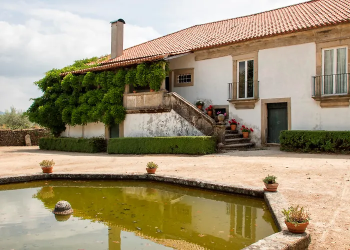 Casa De Vilarinho De S. Romao ゲストハウス 3*