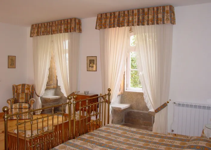 ゲストハウス Casa De Vilarinho De S. Romao 3*